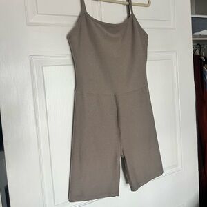 Beyond Yoga Women's Tan Fitted Biker Jumpsuit with Built in Bra Size Large